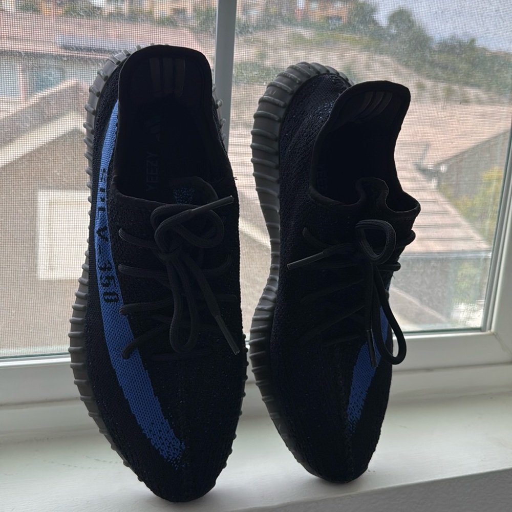 Yeezy Boost 350 Dazzling Blue size 12